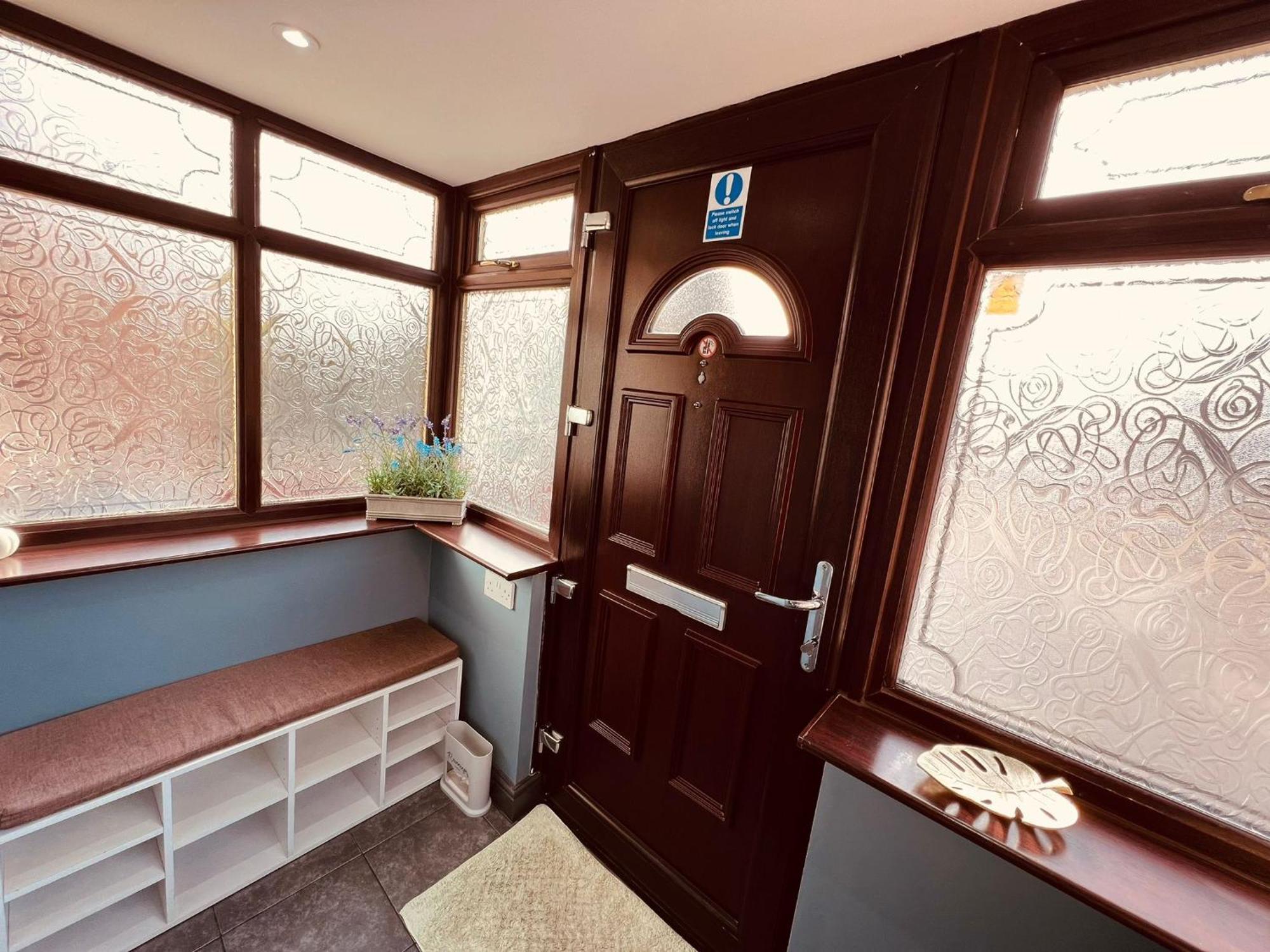 Modern Suites -5 Bedroom House- With Free Parking Birmingham City Exteriér fotografie
