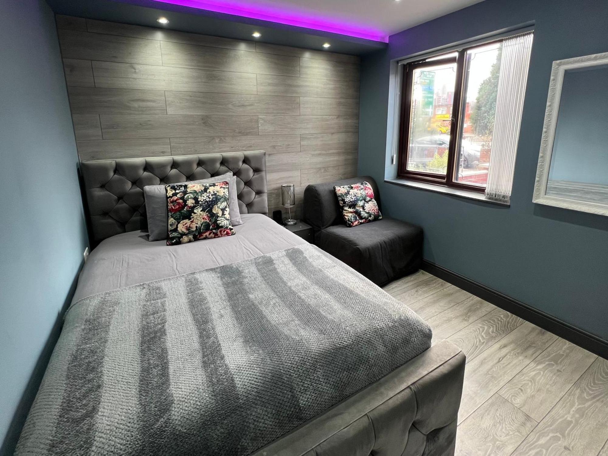 Modern Suites -5 Bedroom House- With Free Parking Birmingham City Exteriér fotografie
