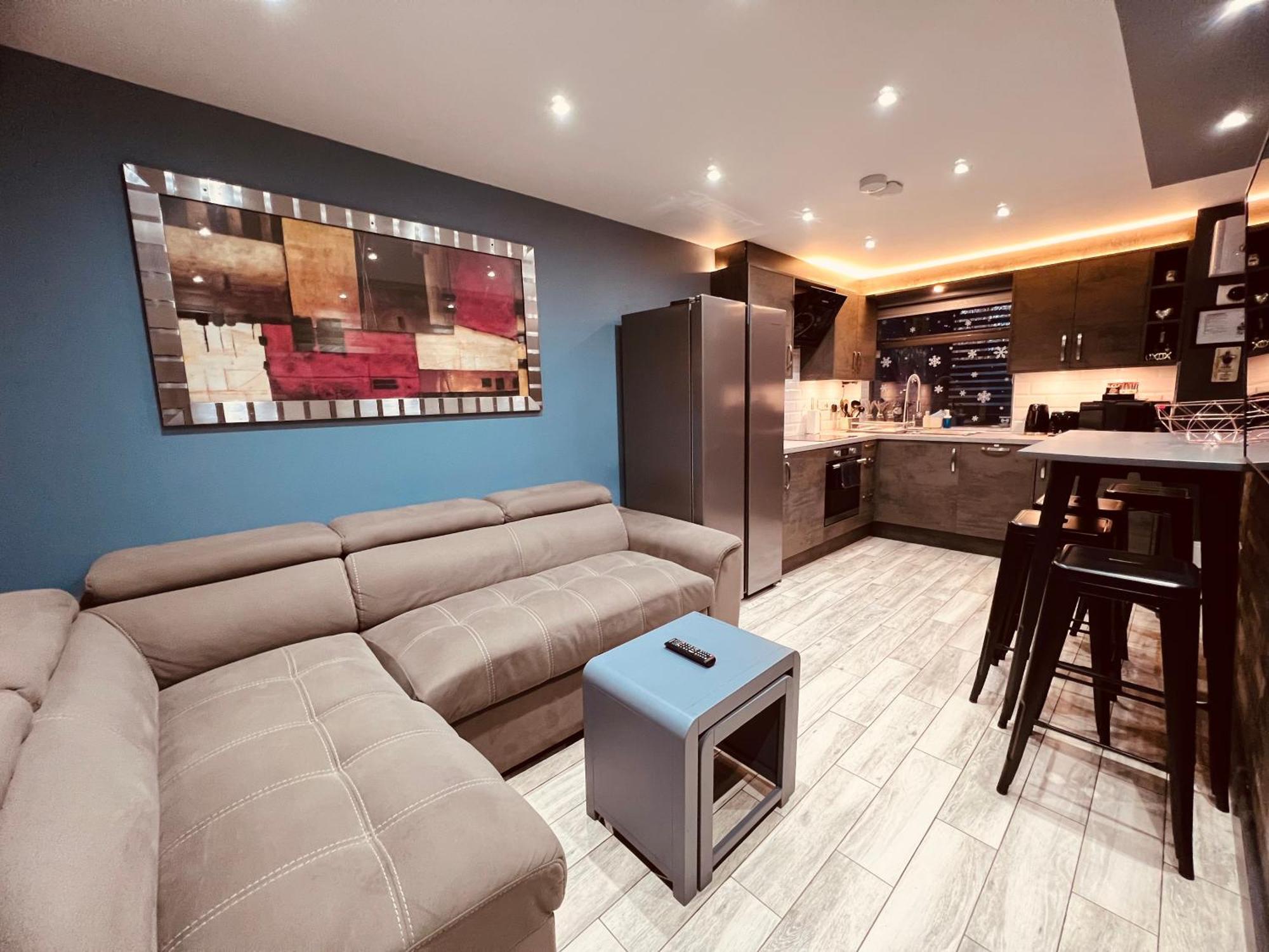 Modern Suites -5 Bedroom House- With Free Parking Birmingham City Exteriér fotografie